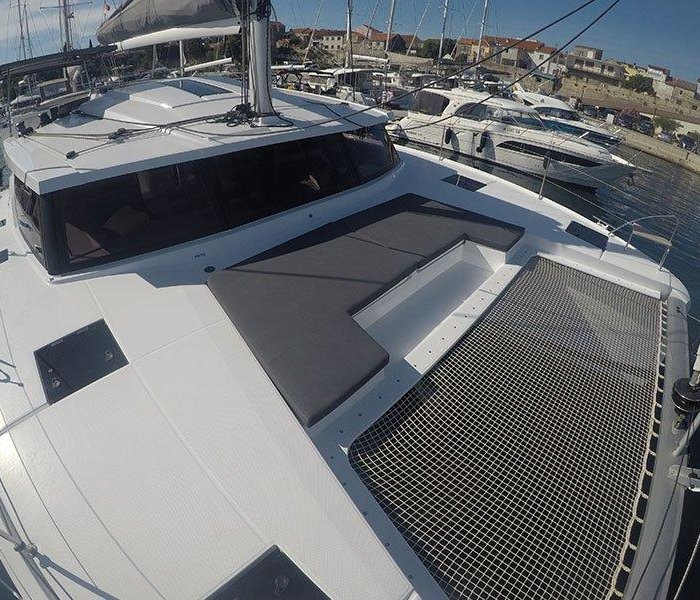 Imagine | Fountaine Pajot Astrea 42 photo 9