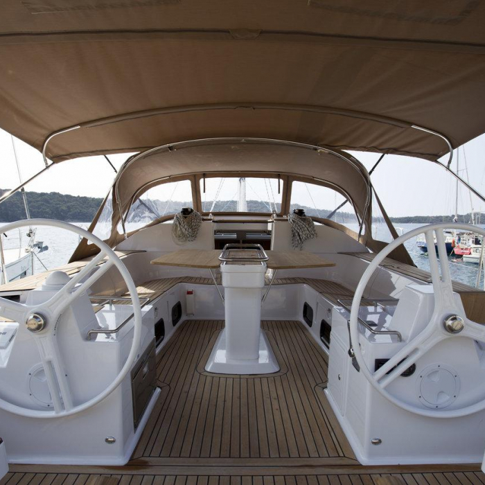 Vuschi | Elan 50 Impression photo 26