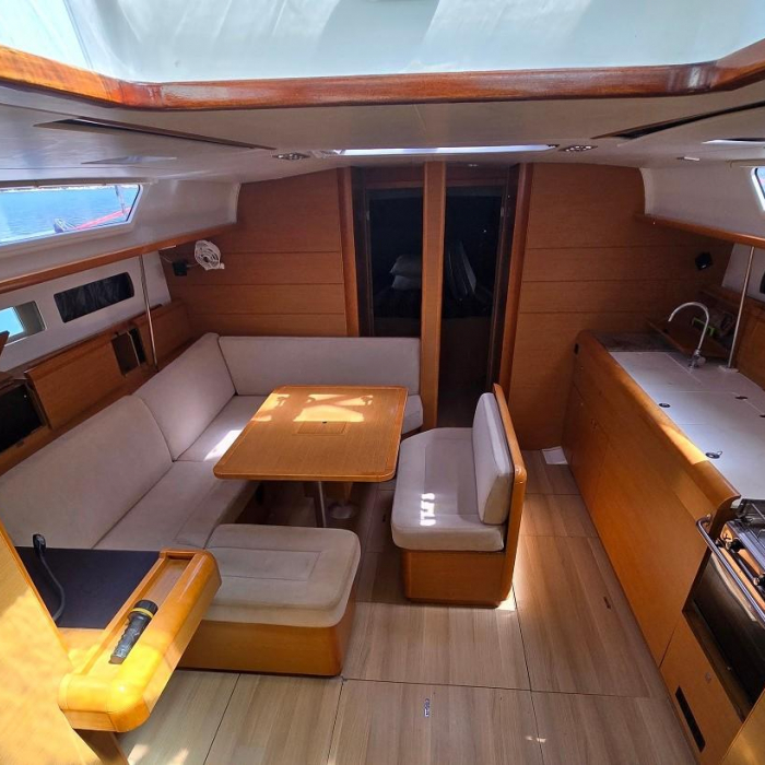 Electra | Sun Odyssey 469 photo 4