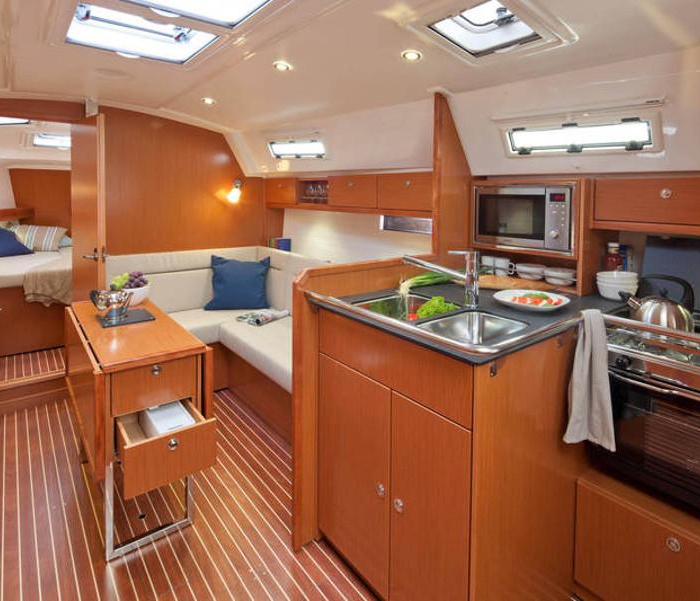 Kathy Cool | Bavaria Cruiser 36 photo 11