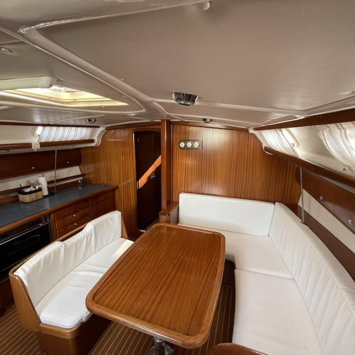 Classic | Bavaria 44 photo 10