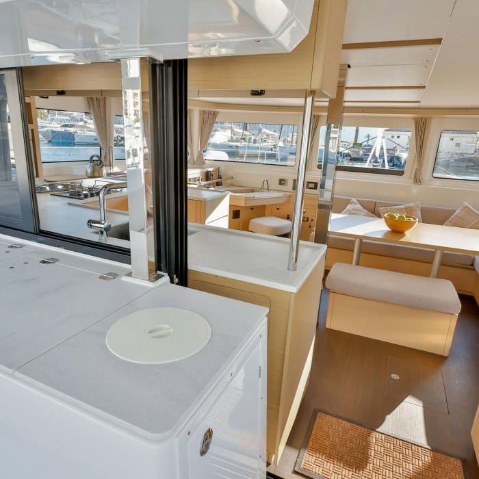 St. Tatiana | Lagoon 46 photo 6