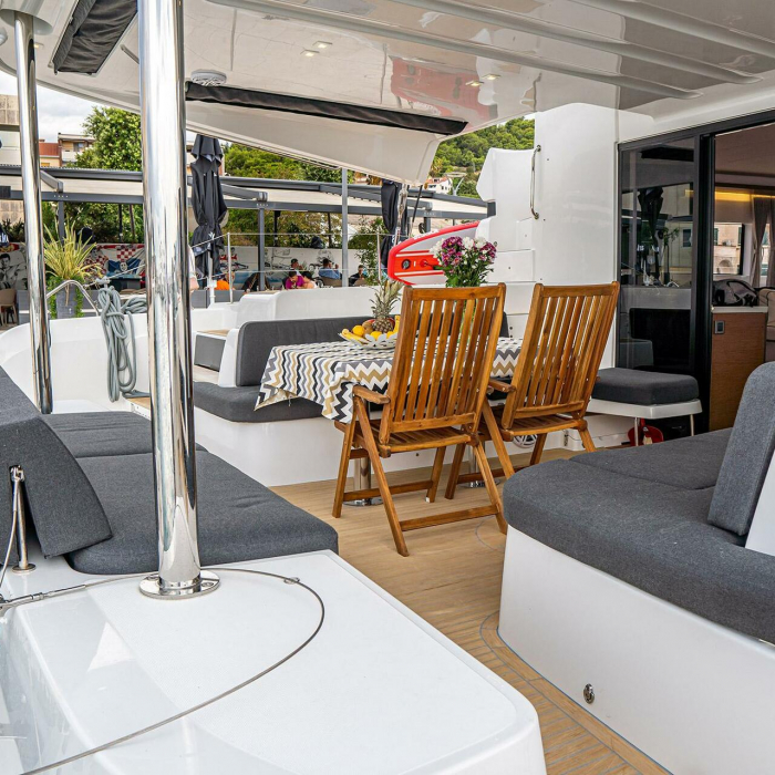 PRINCESS KISS | Lagoon 50 photo 25