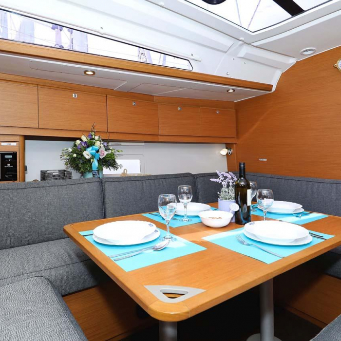 Lucia 1 | Dufour 430 photo 20