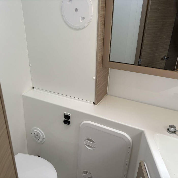 FINE GIRL | Lagoon 42 photo 18