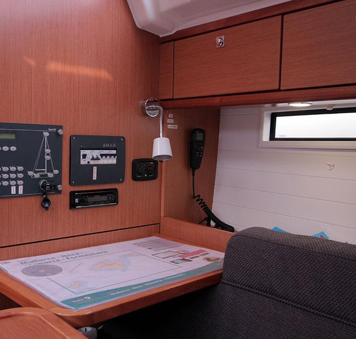 Black Pearl | Bavaria Cruiser 37 photo 12