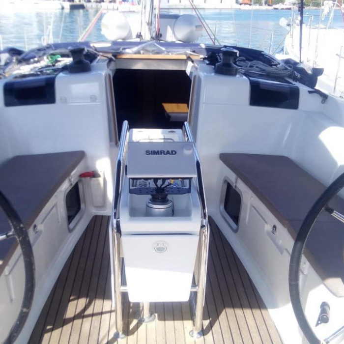 Piedanlo | Sun Odyssey 409 photo 4