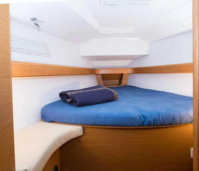 Malandrina | Sun Odyssey 42DS photo 4