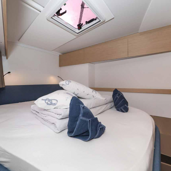 Alchiba | Fountaine Pajot Astrea 42 photo 7