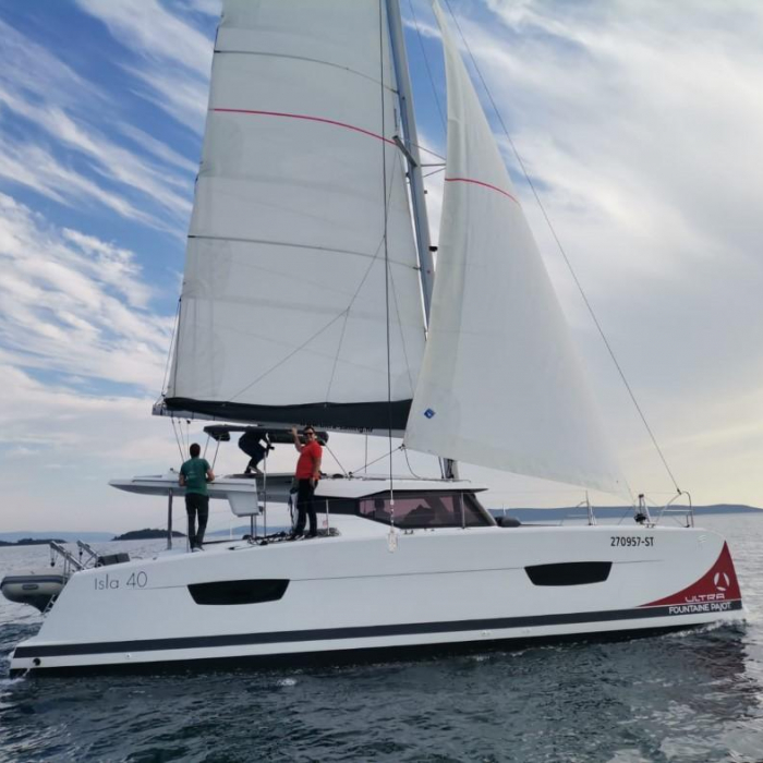 Sailor Venus | Fountaine Pajot Isla 40 photo 1