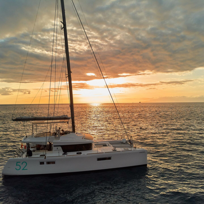 Neptuno | Lagoon 52F photo 1