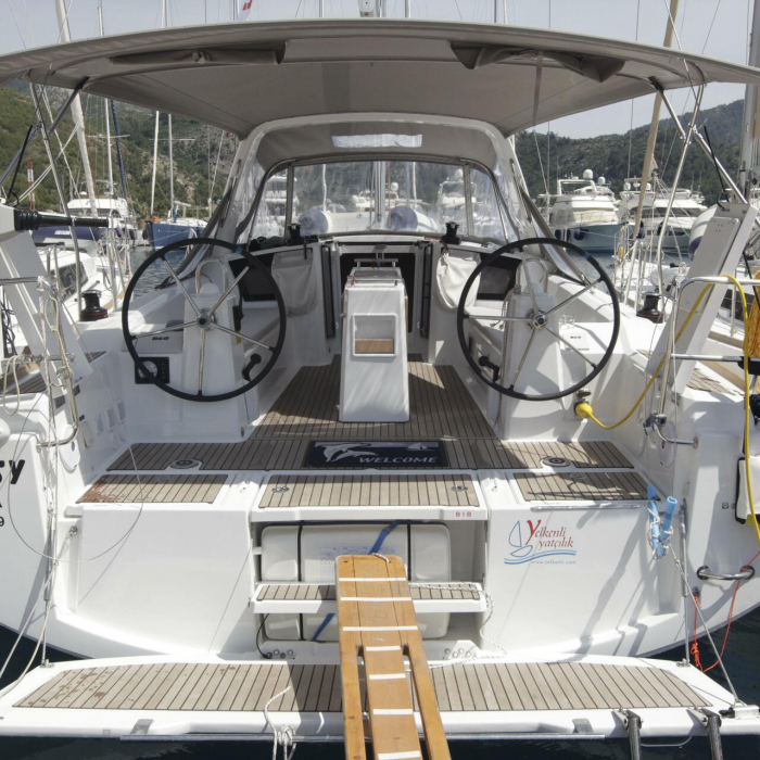 Missy | Oceanis 38.1 photo 5