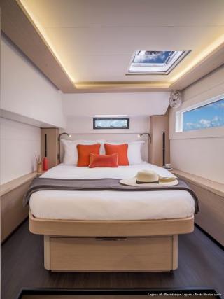 GIANT TREVALLY | Lagoon 46 photo 9