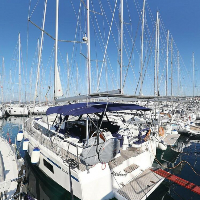 Aldebaran | Bavaria C42 photo 6