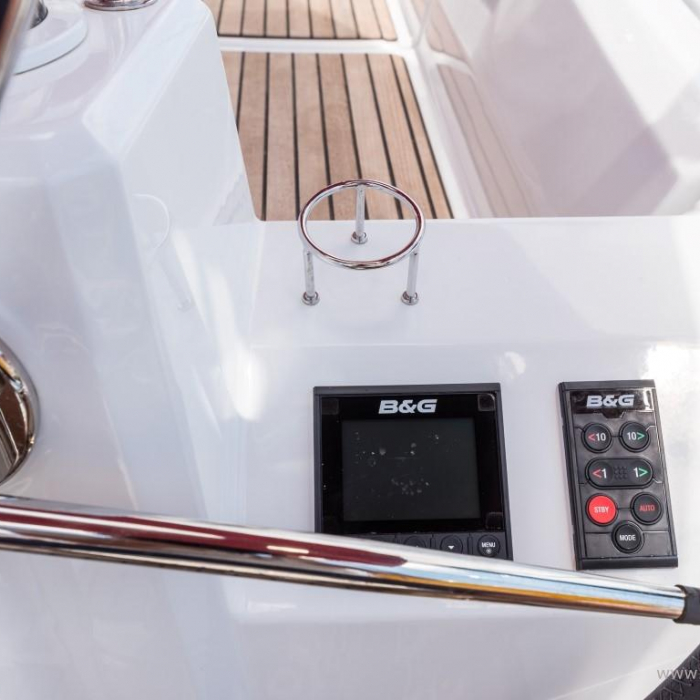 Bela | Oceanis 35.1 photo 12