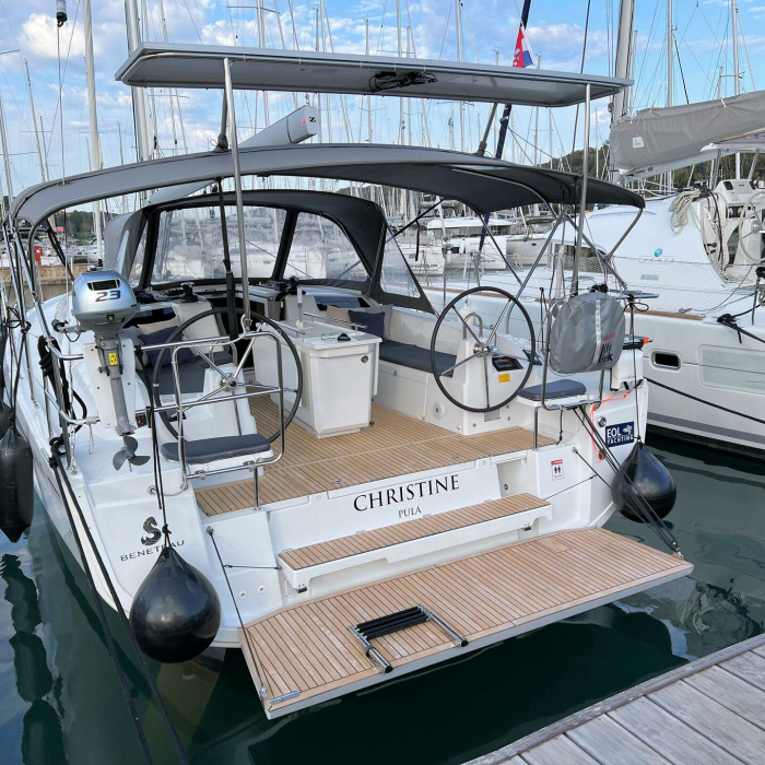 Christine | Oceanis 40.1 photo 4