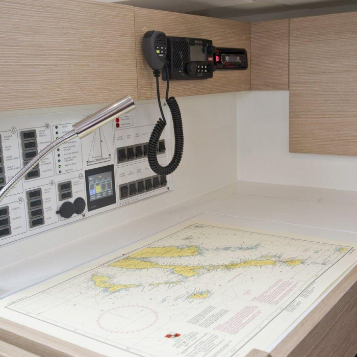 Vuschi | Elan 50 Impression photo 23