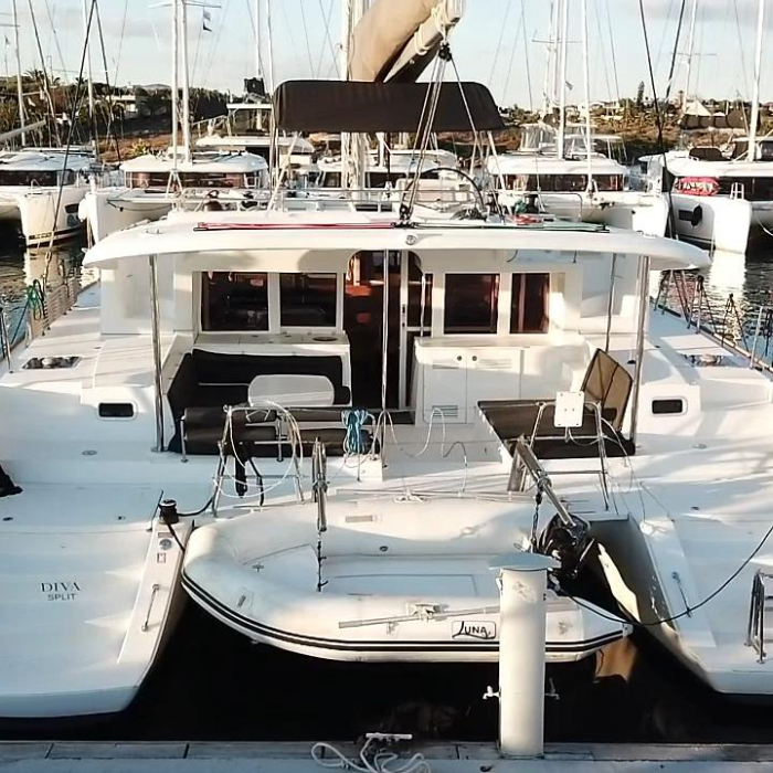 Diva | Lagoon 450 Fly photo 6