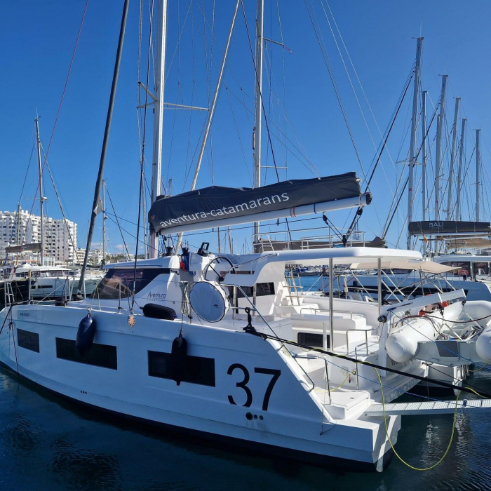 Wenny | AVENTURA 11 photo 3