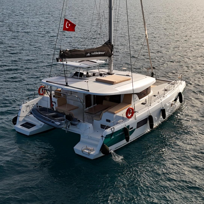 Mare | Lagoon 42 photo 6