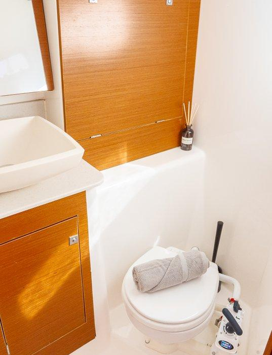 Draco | Dufour 360 GL photo 10