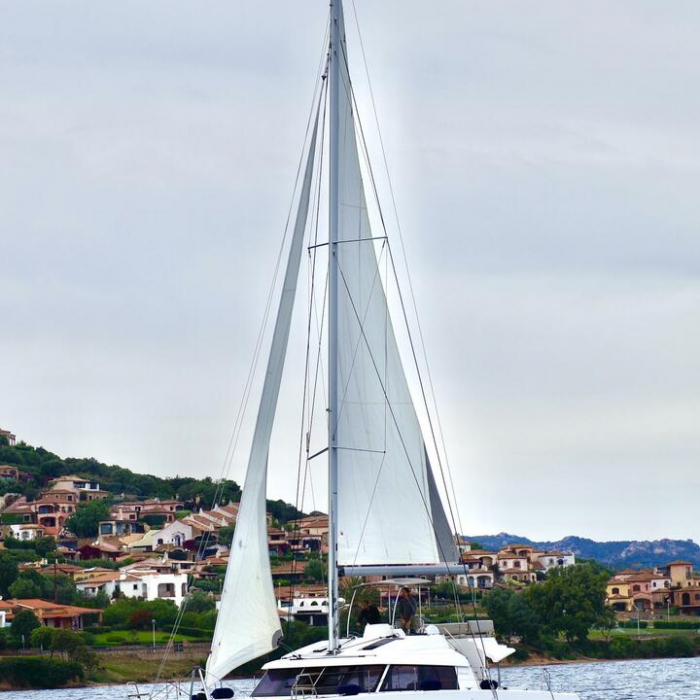 Fiammetta - A/C, Generator, Water maker | Nautitech 46 Fly photo 2