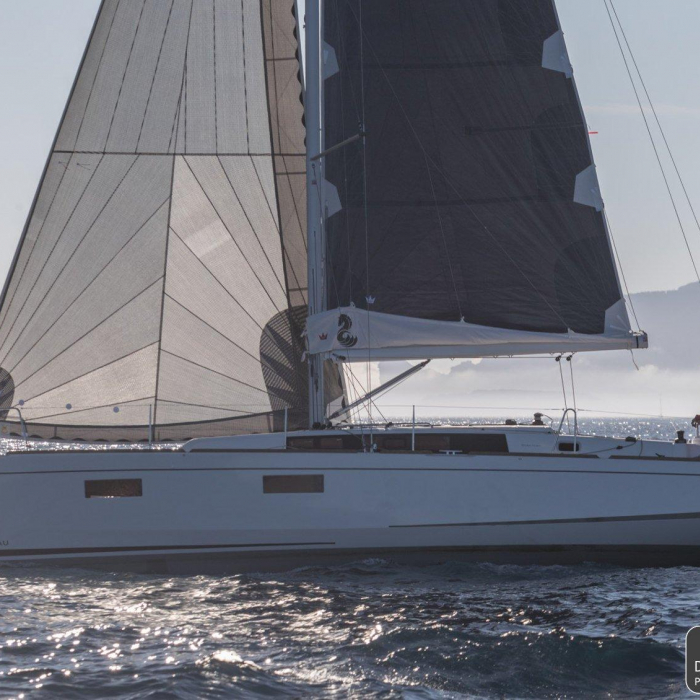 Tamara | Oceanis 38.1.2 photo 6