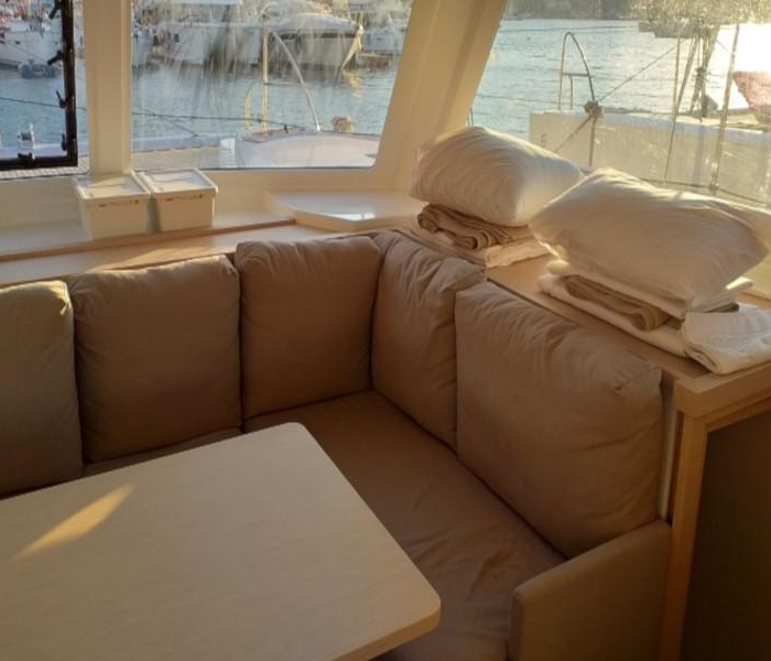 El Camino | Fountaine Pajot LUCIA 40 photo 4