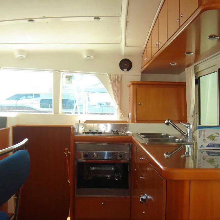 Isis | Lagoon 440 photo 28