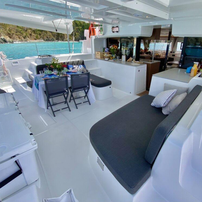 Maryna | Lagoon 46 photo 36