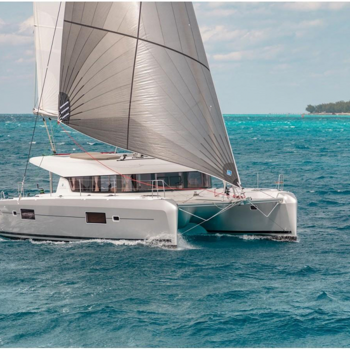 Alas | Lagoon 42 photo 1