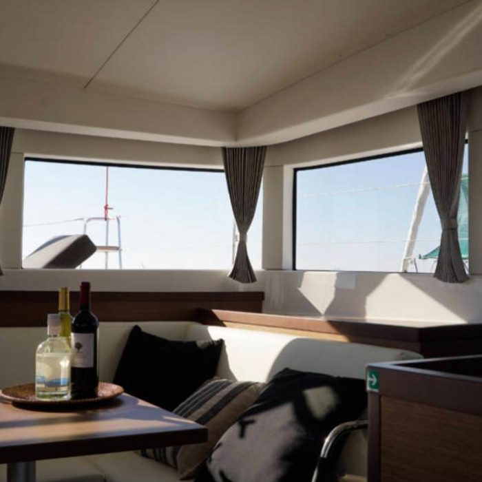 Chios | Lagoon 40 photo 5