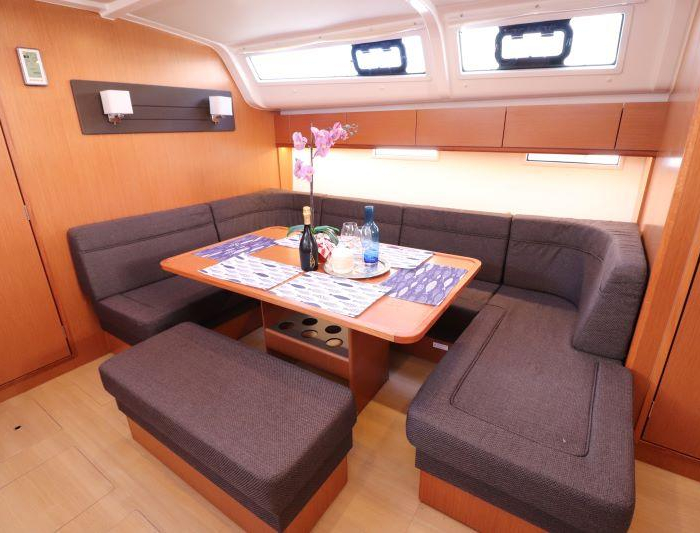 Euphoria (Water Maker) | Bavaria cruiser 51 photo 12