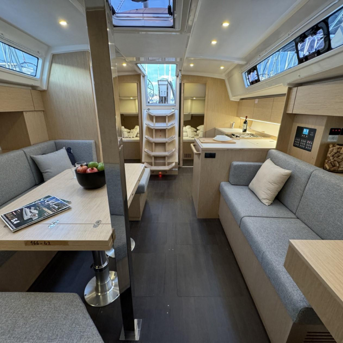 Ivana | Bavaria C42 photo 27