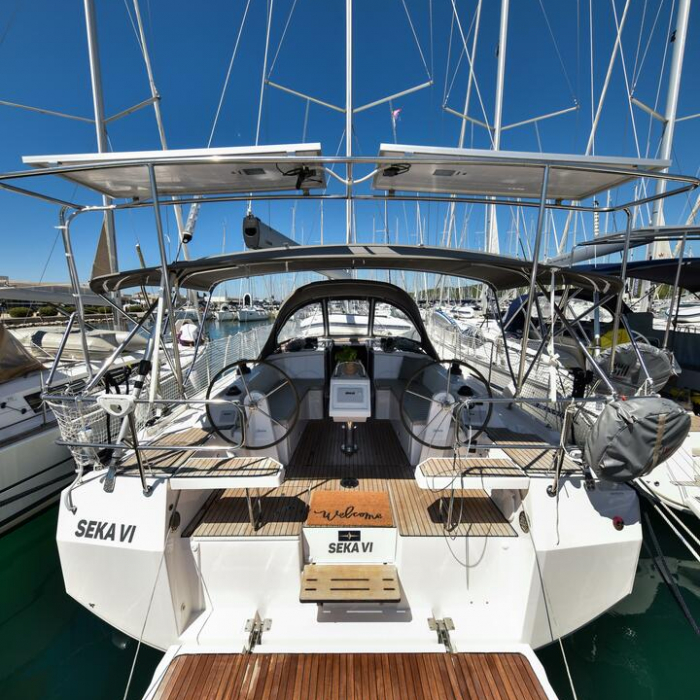 Seka VI | Bavaria C38 photo 9
