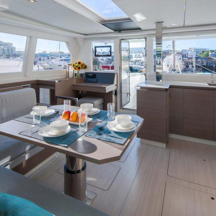  | Moorings 4200/4 photo 7