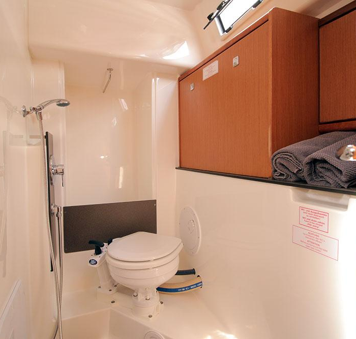 Callisto | Bavaria Cruiser 33 photo 15