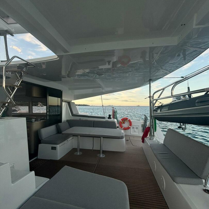 Veryta | Lagoon 42 photo 6