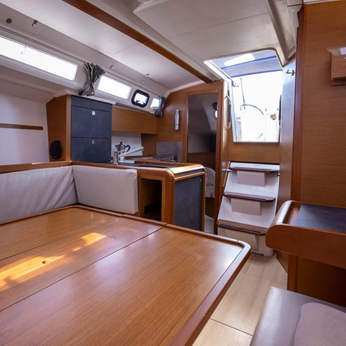 In The Mood | Sun Odyssey 349 photo 9