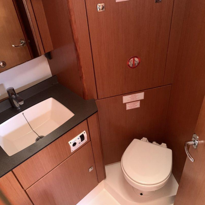 Erato | Bavaria Cruiser 41 photo 9