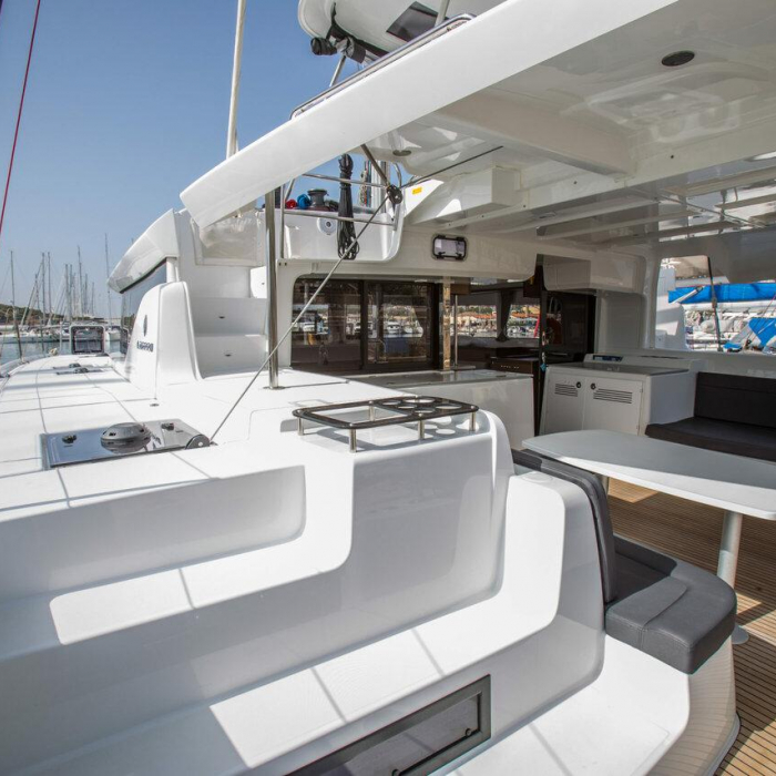 Sea Star | Lagoon 46 photo 8