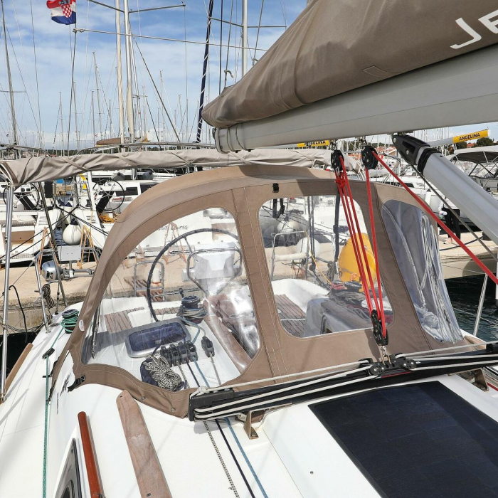 Cosma | Sun Odyssey 33i photo 8