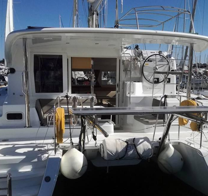 Deep Blue | Lagoon 39 photo 2