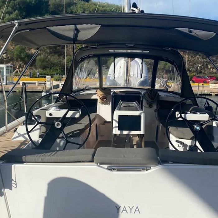 Yaya | Dufour 390 photo 3