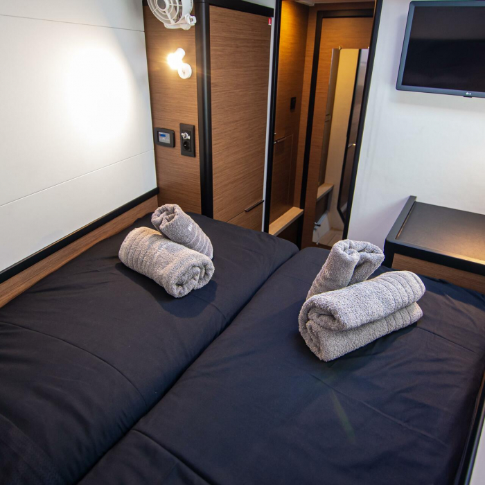 Sol Invictus VIP-equipped | Lagoon 40 photo 70