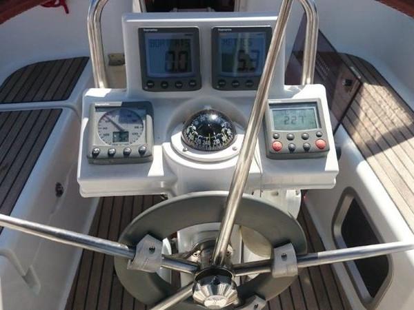 Mare Doro | Sun Odyssey 33i photo 3