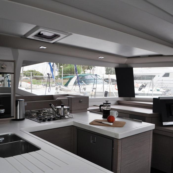 Nancy | Astrea 42 photo 4