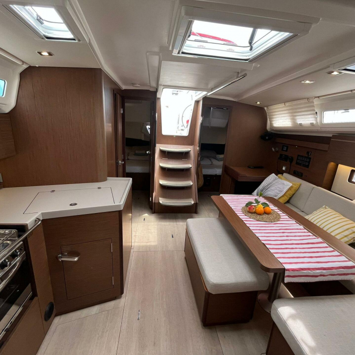 Kobe | Oceanis 40.1 photo 10