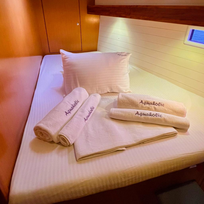 Aquaholic | Bavaria 45 photo 23