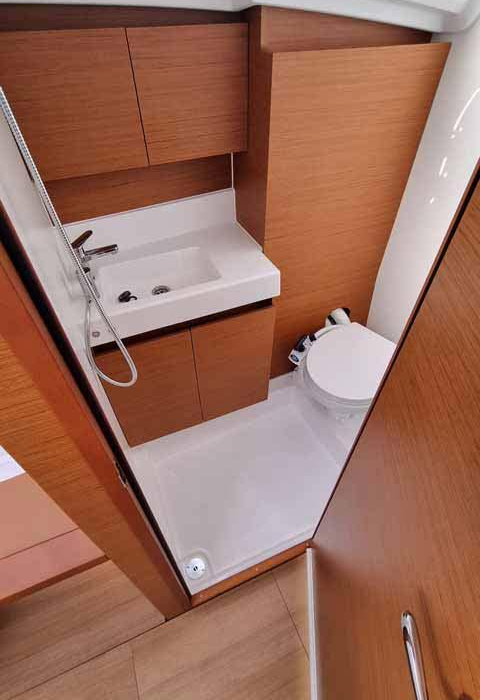 Bella Mia | Sun Odyssey 380 photo 12